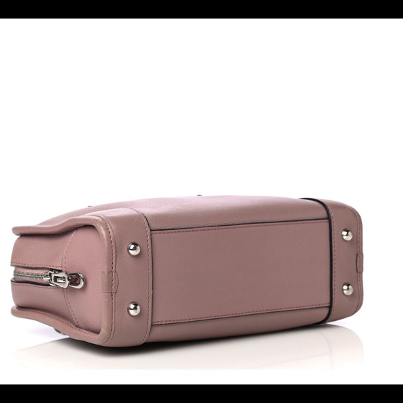 Loewe Amazona 23 - Picture 12 of 15